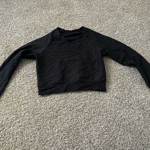 Black athletic crop top